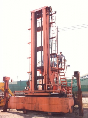 ** สินค้าเข้ามาแล้วนะค่ะ ใครอยากจะดูสินค้าตัวจริง ติดต่อมาด่วนนะค่ะ !! รถอยู่ที่ท่าเรือแล้วค่า ^^ ** รถยกตู้ KOMATSU ขนาด 23 ตัน นำเข้าจากญี่ปุ่นโดยตรง เอกสารนำเข้ามีพร้อม สนใจและขอรายละเอียดเพิ่มเติม ได้ที่ 083-0620223 ^^ ** สินค้าเข้ามาแล้วนะค่ะ ใครอยากจะดูสินค้าตัวจริง ติดต่อมาด่วนนะค่ะ !! รถอยู่ที่ท่าเรือแล้วค่า ^^ ** รถยกตู้ KOMATSU ขนาด 23 ตัน นำเข้าจากญี่ปุ่นโดยตรง เอกสารนำเข้ามีพร้อม สนใจและขอรายละเอียดเพิ่มเติม ได้ที่ 083-0620223 ^^