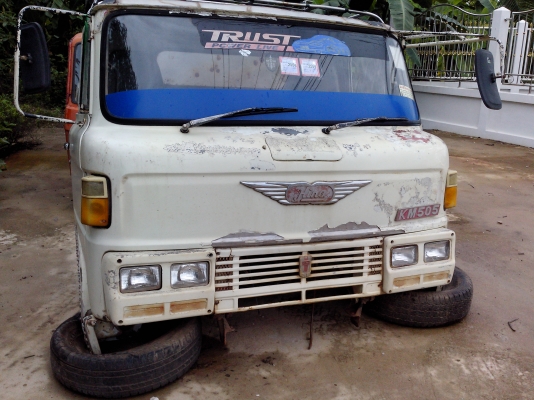 ขายหัวรถบรรทุกหกล้อ