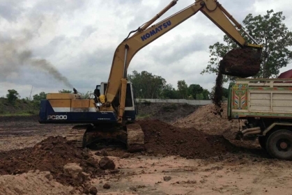 KOMATSU PC 200-5ซีเรียล61789 คอนโทรนสั้นไฟฟ้าครบ