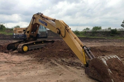 KOMATSU PC 200-5ซีเรียล61789 คอนโทรนสั้นไฟฟ้าครบ