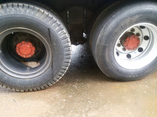 รถมิตซู 10 ล้อ FN 517 - TB 220 แรงม้า สนใจติดต่อ 081 - 6079515 รถมิตซู 10 ล้อ FN 517 - TB 220 แรงม้า สนใจติดต่อ 081 - 6079515