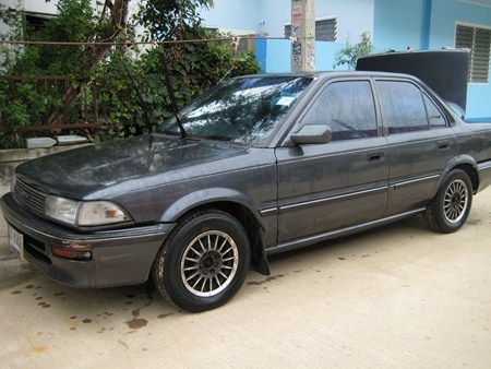 ขายด่วน TOYOTA COROLLA 1.3 SE Limited สภาพสวยมาก เดิมๆประหยัดน้ำมัน ไม่เคยติดแก๊ส เกียร์ธรรดา ขับนิ่ม แอร์เย็นมาก วิทยุ-เทป แม็ก ทะเบียนเต็ม เอกสารครบพร้อมโอนครับ ขายด่วน TOYOTA COROLLA 1.3 SE Limited สภาพสวยมาก เดิมๆประหยัดน้ำมัน ไม่เคยติดแก๊ส เกียร์ธรรดา ขับนิ่ม แอร์เย็นมาก วิทยุ-เทป แม็ก ทะเบียนเต็ม เอกสารครบพร้อมโอนครับ