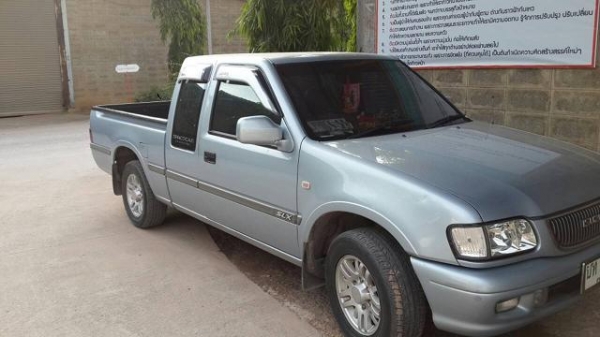 ขาย ISUZU DRAGON EYE SPACE CAB SLX