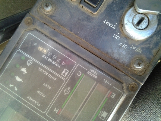 ขาย..รถแบคโฮ KOBELCO SK200-1 ( M3) รถเก่าญี่ปุ่น ใช้งานน้อยมาก เลขไมล์ 4,783 ชั่วโมง มีใบอินวอยล์ จดทะเบียนได้.