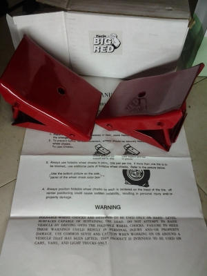 SEFTY WHEEL CHOCKS Model no TD3553 bigred อุปกรณ์ หนุนล้อพับเก็บได้  กันรถ ถไหลขณะซ่อมหรือจอด ที่ควรมีติดรถไว้