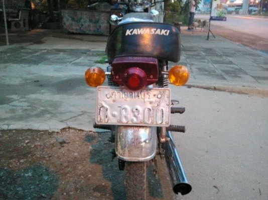 ขาย 'Kawasaki G7 100 sport 5 เกียร์ เครื่องเดิม 100 cc. ครับ เดิมๆ สภาพ80\% ครับมีเล่มทะเบียนครับ โอนลอยได้ แต่ขาดต่อครับ รถอยู่ราชบุรีครับ พร้อมใช้งาน สนใจมาลองขี่ได้ครับ หรือโทร 087-1531261 เจมส์ครับ ^^โทรถามรายละเอียดได้นะครับ  * ออโตลูปใช้ได้ปกติค