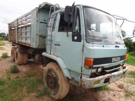 ขายด่วน  รถสิบล้อสองเพลาดัมพ์ ISUZU  ROCKY  210  พร้อมใช้งาน  เอกสารพร้อม