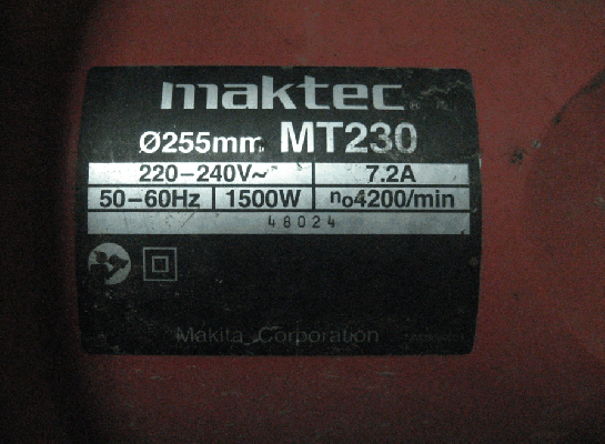 ขายด่วนเลื่อยองศา maktec MT230 1500W แท้100\%