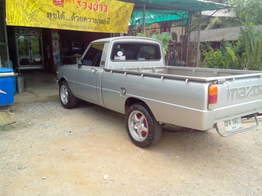 ขาย mazda familia 1300 สภาพ 70\% ขาย mazda familia 1300 สภาพ 70\%