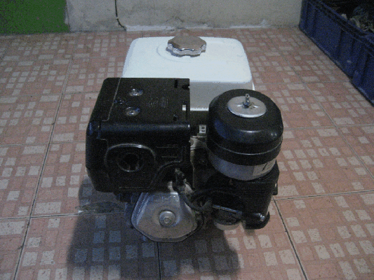 ขายด่วนเครื่อง HONDA GX-270 ( 9 แรง ) แท้สภาพ 95\% ขายด่วนเครื่อง HONDA GX-270 ( 9 แรง ) แท้สภาพ 95\%