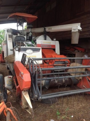 ขายครับถูกที่สุดใน 3 โลก รถเกี่ยว KUBOTA DC 60 พลัส และ DC 68G อุ้ม ขายครับถูกที่สุดใน 3 โลก รถเกี่ยว KUBOTA DC 60 พลัส และ DC 68G อุ้ม