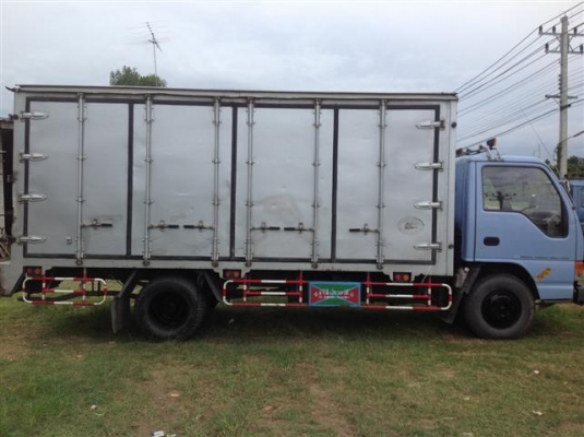 ขายด่วน!! NPR 120แรง ยาว5เมตร รถห้าง ปี40 สภาพพร้อมใช้