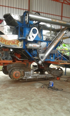 ขายคิวรถเกี่ยว พ เจริญพัฒนาได้รถเดือน ตุลาคม2556ทันนาปีพอดี