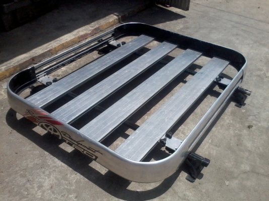 แล๊คหนังคา TOYOTA ใส่ได้ทุกรุ่นครับ กว้าง 1 เมตร ยาว 120 ซม.