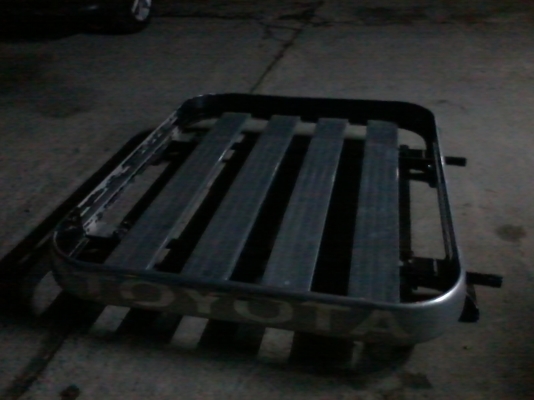 แล๊คหนังคา TOYOTA ใส่ได้ทุกรุ่นครับ กว้าง 1 เมตร ยาว 120 ซม.