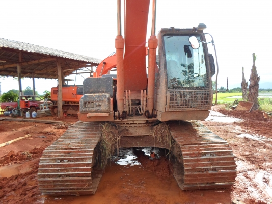 ขาย แบคโฮ HITACHI ZX  200  รถพร้อมทำงาน รถสวย