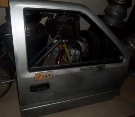 ประตูือีซูซุมังกร คู่ละ 3300