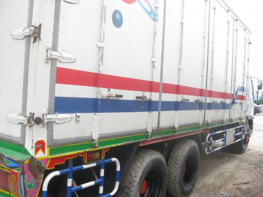 ขาย 3H สิบล้อเพลาเดียวตู้สิบบาน สวยพร้อมใช้ 088-4501277