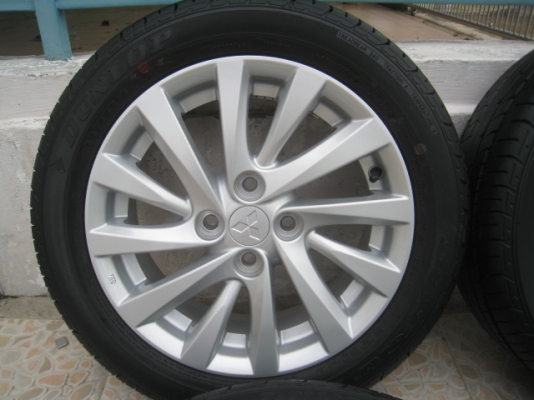 ขายล้อแม็ก Mitsubishi attrage ป้ายแดง 15"x5.5" et38 4รู100 + ยางปี 2313 Toyota,suzuki,mazda ก็ใส่ได้ครับ  (081-3747940)
