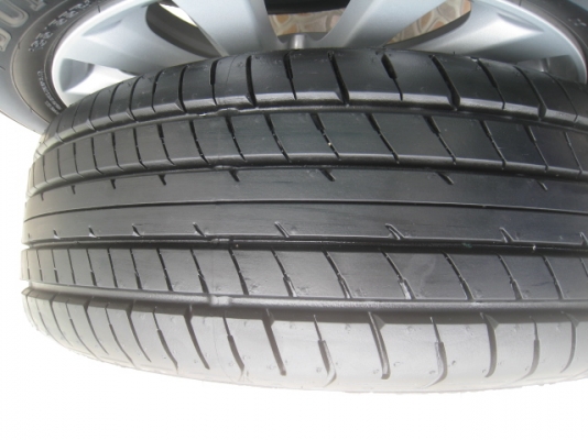 ขายล้อแม็ก Mitsubishi attrage ป้ายแดง 15"x5.5" et38 4รู100 + ยางปี 2313 Toyota,suzuki,mazda ก็ใส่ได้ครับ  (081-3747940)