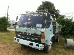 ขายรถหกล้ออิซูซุ 195 ทะเบียนขาด 4 ปี รถสวย หัวเดิมบาง รถอยู่หาดใหญ่ ขายรถหกล้ออิซูซุ 195 ทะเบียนขาด 4 ปี รถสวย หัวเดิมบาง รถอยู่หาดใหญ่