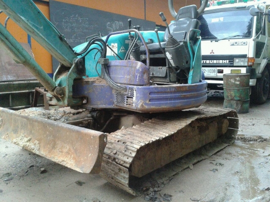ขายรถขุด KOMATSU PC40 FR  ปั้มนิ้ว คอนโทลน้ำมัน
