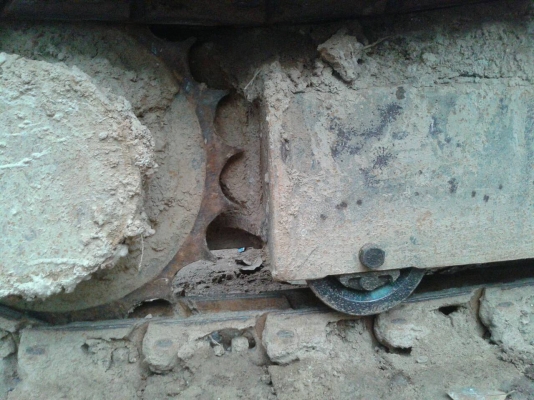 ขายรถขุด KOMATSU PC40 FR  ปั้มนิ้ว คอนโทลน้ำมัน