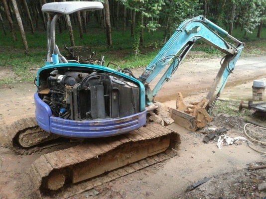 ขายรถขุด KOMATSU PC40 FR  ปั้มนิ้ว คอนโทลน้ำมัน