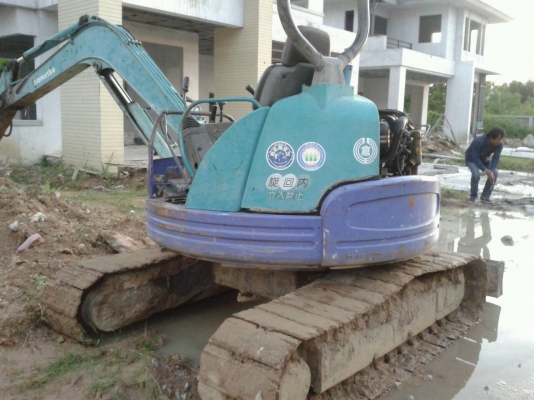 ขายรถขุด KOMATSU PC40 FR  ปั้มนิ้ว คอนโทลน้ำมัน