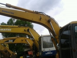 ขายโกมัสสุ 120 รุ่น 6 เอกสารพร้อมโอน ไฟฟ้าอยู่ ขาดจอ รถเต็ม ไบสวย โซ้ดี ขายโกมัสสุ 120 รุ่น 6 เอกสารพร้อมโอน ไฟฟ้าอยู่ ขาดจอ รถเต็ม ไบสวย โซ้ดี