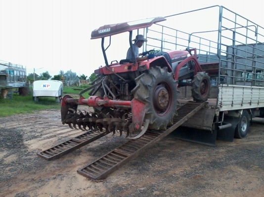 ขายไม่แพง ยันมาร์ 45 แรงสภาพดีๆ ใช้งานน้อย โทรเลย 081-0745778 อุปกรณ์ติดรถผานดันเอาไปเลย(สามแสนเอ็ด)