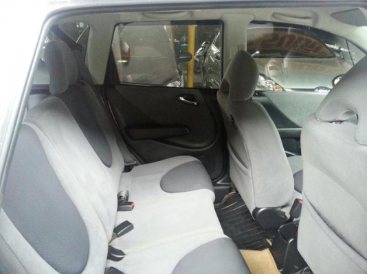 ขายด่วน HONDA JAZZ 1.5 IDSI 2004 ขายด่วน HONDA JAZZ 1.5 IDSI 2004