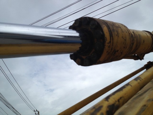 ขายรถขุดล้อยาง KOMATSU PW100-3 sn:3506  Yr.2000 สภาพดีครับใช้งานได้เลย  ราคาไม่สูงครับ โทรมานะ 085-9049669