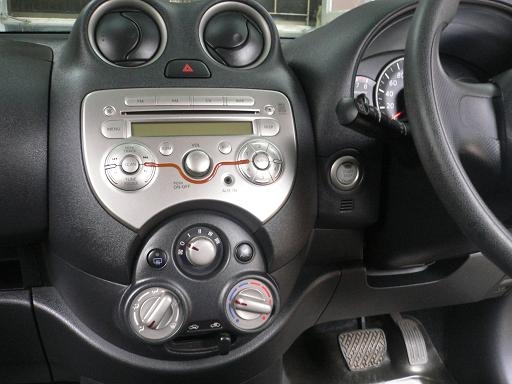 ขายรถ NISSAN MARCH 1.2 V ปี 2010 สีดำ เกียร์ออโต้ ตัวTop