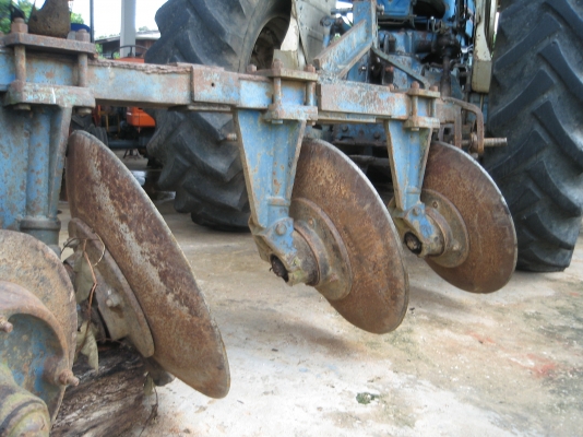 ขายผาน 3 ใส่รถไถฟอร์ดถูกๆชัวร์  (ลำพูน)