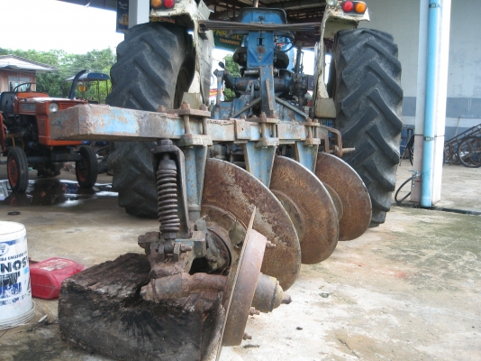 ขายผาน 3 ใส่รถไถฟอร์ดถูกๆชัวร์  (ลำพูน)