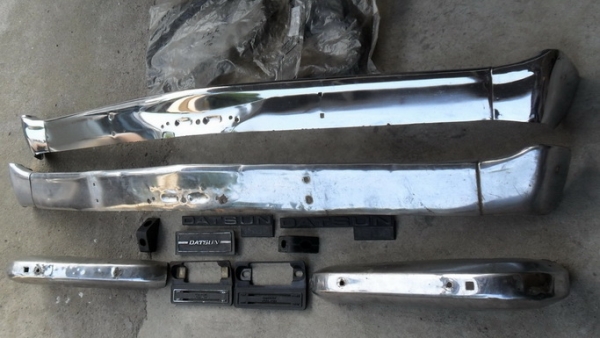 แผ่นปิดช่องวิทยุ datsun 620