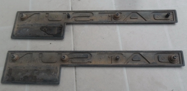 แผ่นปิดช่องวิทยุ datsun 620