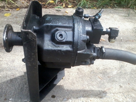 ขายปลั้มปั่นเบอร์ 63 L UCHIDA สภาพดีนำเข้า ใช้ปั่นเครนใหญ่ รถที่ใช้ปลั้มต่างๆแรงดีครับ