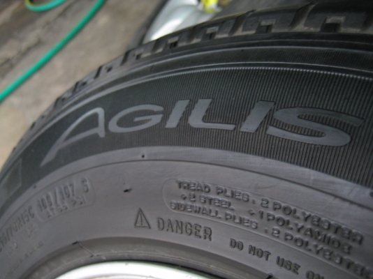 ขายแม็ก toyota 6รู พร้อมยางปี 12  พึ่งถอดจากรถ