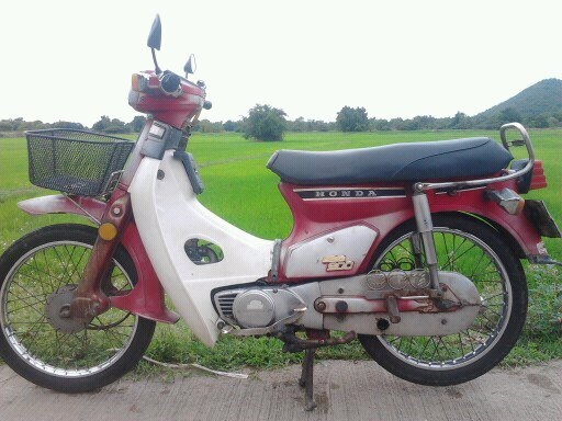 ขาย HONDA C 900 เครื่องดีพร้อมใช้ เดิมแห้งสวยมาก ทะเบียน พ ร บ เต็ม 2557 เอกสาร พร้อมโอน