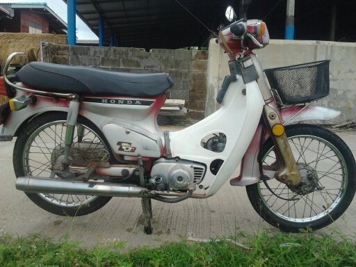 ขาย HONDA C 900 เครื่องดีพร้อมใช้ เดิมแห้งสวยมาก ทะเบียน พ ร บ เต็ม 2557 เอกสาร พร้อมโอน