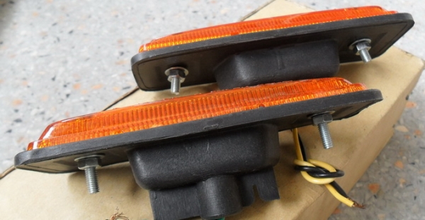 อะไหล่ ม้ากระโดด กระจกมองหลัง และ โลโก้หน้าYOYOTA แท้