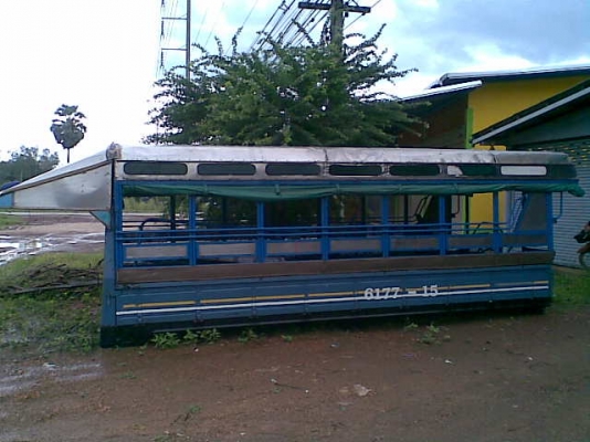 ขายกะบะ6ล้อ พร้อมหลังคา ยาว 5 เมตร ถอดออกจาก อีซูซุ NPR