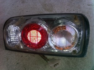 ไฟท้ายโดนัท ข้างขวา tfr 300 บาท