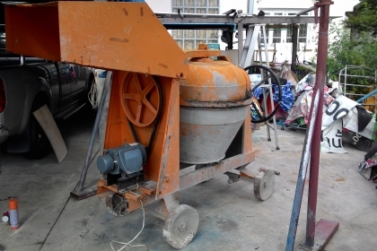ขายโม่ปูน โม่ผสมคอนกรีต มือสอง 18,500บาทพร้อมมอเตอร์3 แรง 220v.สภาพใหม่มาก เทพารักษ์-บางพลี โทร.086-5292215 เจ้าเก่าร้านวันชัยก่อสร้าง โทรถามได้เลยเจ้าของใจดีครับ