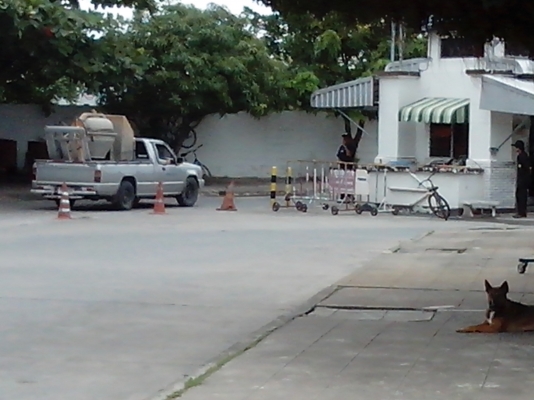 ขายโม่ปูน โม่ผสมคอนกรีต มือสอง 18,500บาทพร้อมมอเตอร์3 แรง 220v.สภาพใหม่มาก เทพารักษ์-บางพลี โทร.086-5292215 เจ้าเก่าร้านวันชัยก่อสร้าง โทรถามได้เลยเจ้าของใจดีครับ