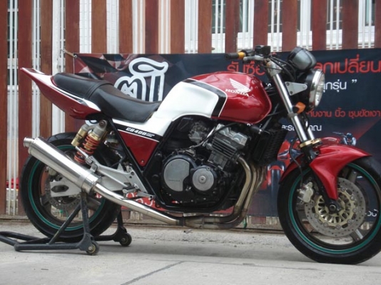 ลดกระหน่ำ//CB400sf สภาพสวยกริ๊บเก็บงานแล้วท่อสูตรทั้งเส้นสีสวยๆอินวอยแท้ๆคับ