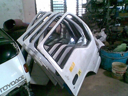 ขายอะไหล่อีซูซู NKR,NPR การ์ตูน มีหลายรายการ ขายอะไหล่อีซูซู NKR,NPR การ์ตูน มีหลายรายการ