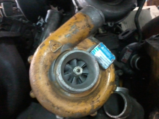 อะไหล่เก่าเครื่อง DEUTZ 912 913 TURBO